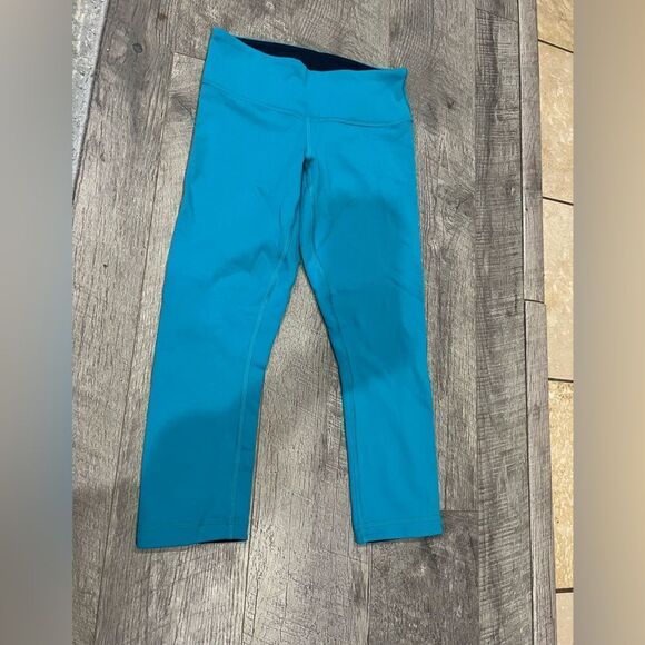 Lululemon Gather & Crow Crop Capri Beaming Blue Luon Womens 4 - Picture 3 of 5